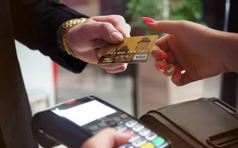 致力于为中小企业提供全方位的品牌价值体系建设解决方案，诚信经营，用心服务，在为赣州客户创造价值的的过程中，不断提升企业自身的价值。